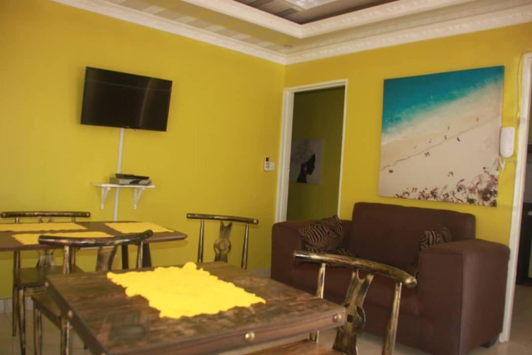 Mathlyn Guesthouse Γκαμπορόνε Εξωτερικό φωτογραφία