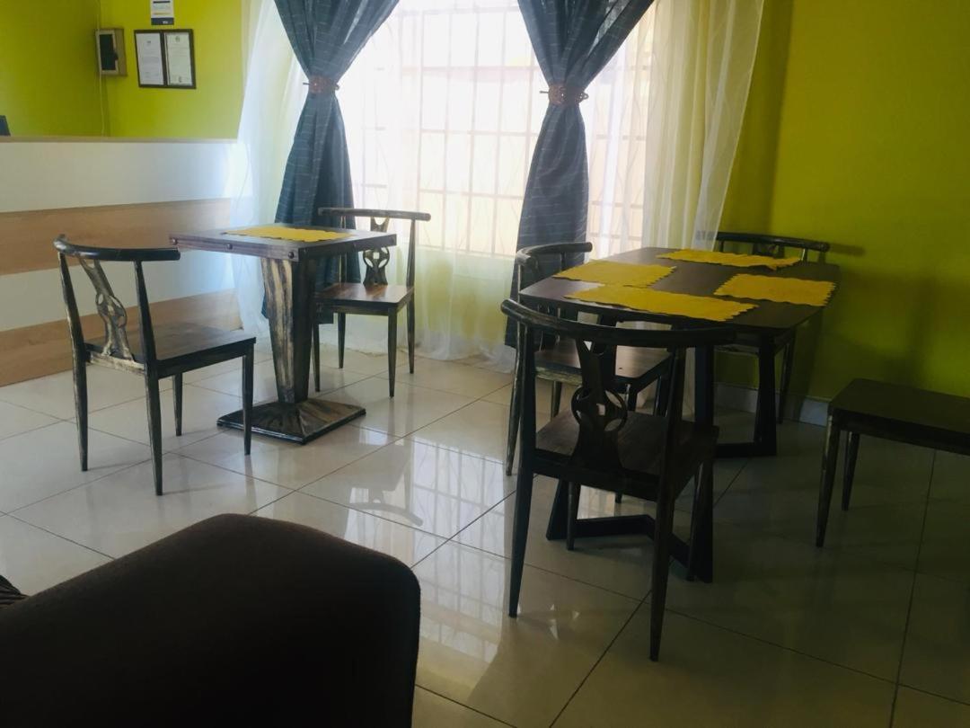 Mathlyn Guesthouse Γκαμπορόνε Εξωτερικό φωτογραφία