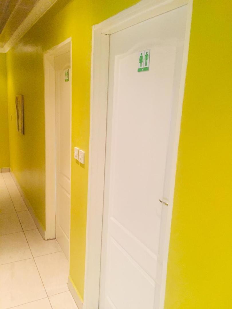 Mathlyn Guesthouse Γκαμπορόνε Εξωτερικό φωτογραφία
