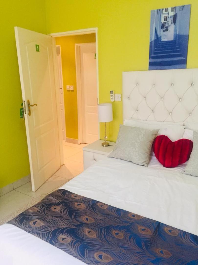 Mathlyn Guesthouse Γκαμπορόνε Εξωτερικό φωτογραφία