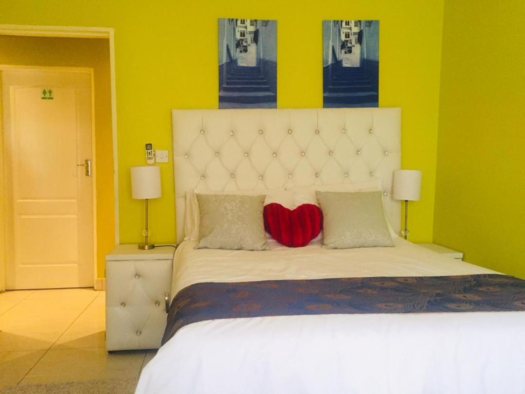 Mathlyn Guesthouse Γκαμπορόνε Εξωτερικό φωτογραφία