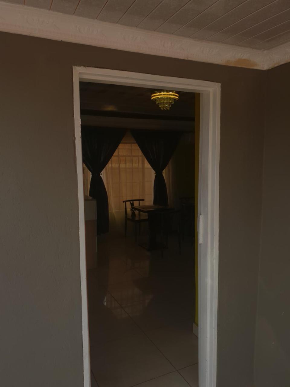 Mathlyn Guesthouse Γκαμπορόνε Εξωτερικό φωτογραφία